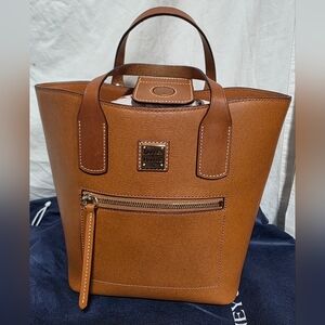 Dooney & Bourke Saffiano Brinley Bag